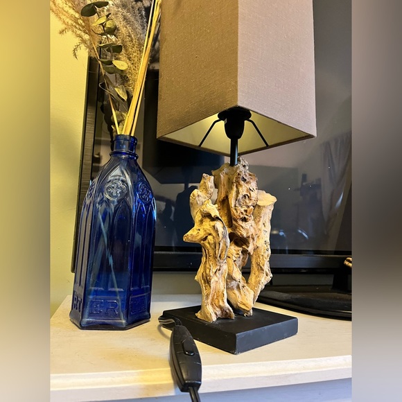 Driftwood table lamp - Picture 2 of 5